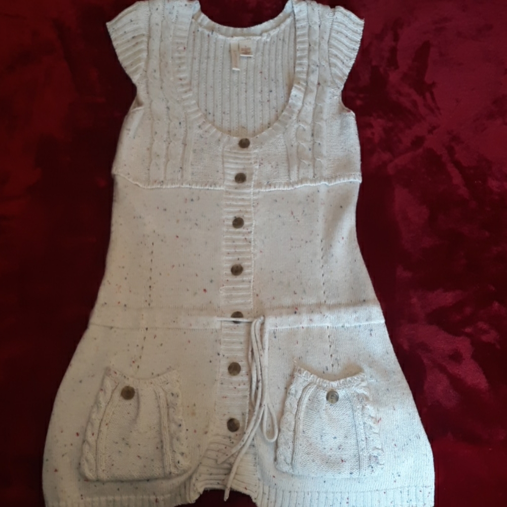 Sleeveless cardigan